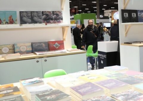 Aide aux projets collectifs dans le domaine du livre
