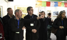 Jean Rottner en visite au Festival international de la photo animalière de Montier-en-Der