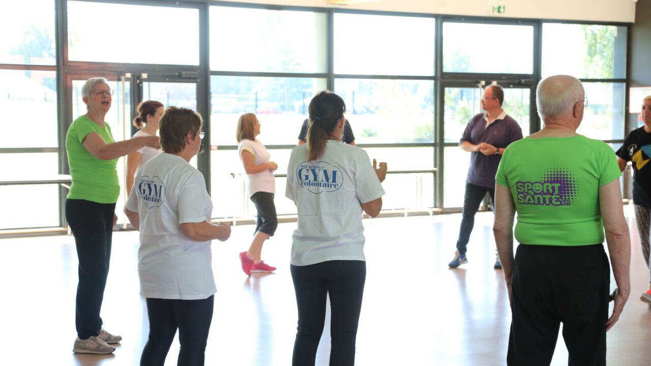 Cours de gym en salle