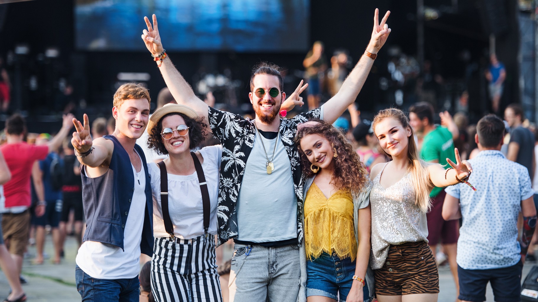 Une appli, des bons plans, JEUN’EST vous partout