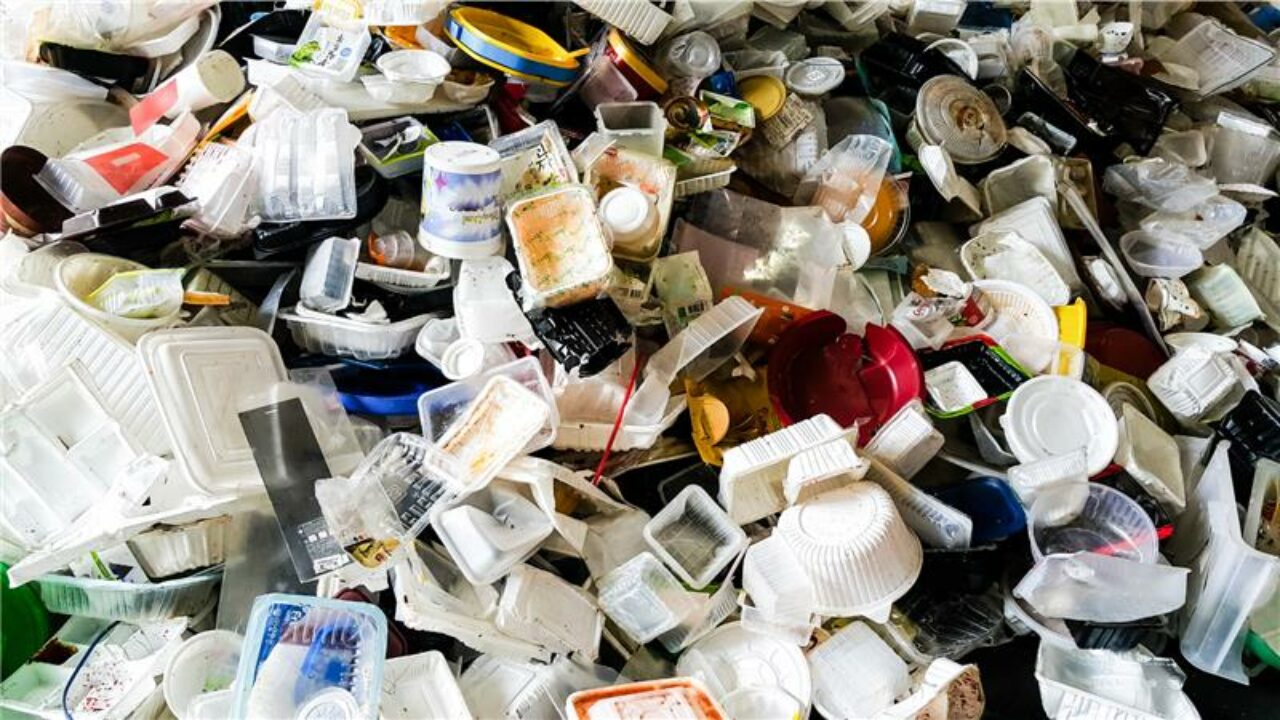 ECO LANTA : Un défi pour comprendre « l’ère du plastique »