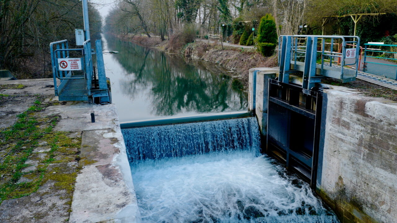 Travaux de remise en navigation du canal du Rhône au Rhin