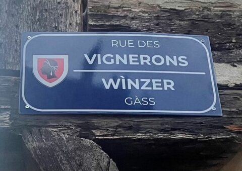 Soutien à la signalétique bilingue