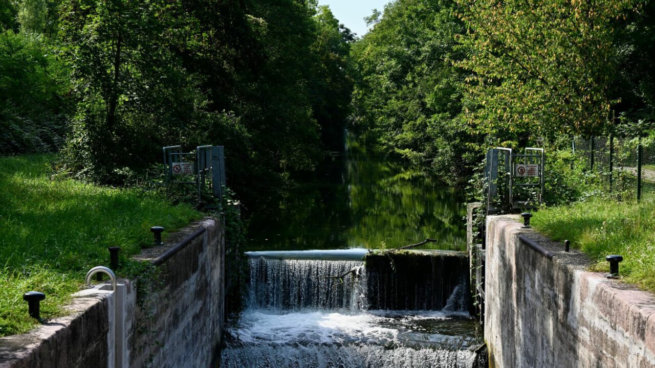 Travaux de restauration du canal du Rhône au Rhin